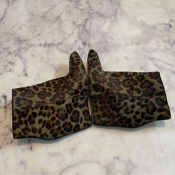 Brian Atwood Bellaria Leopard Print Fur Wedge Ankle Booties Sz 10 - Picture 8 of 11
